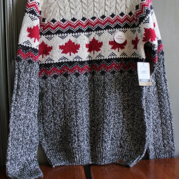 NWT Men Canada Sweater size S - Picture 2 of 3